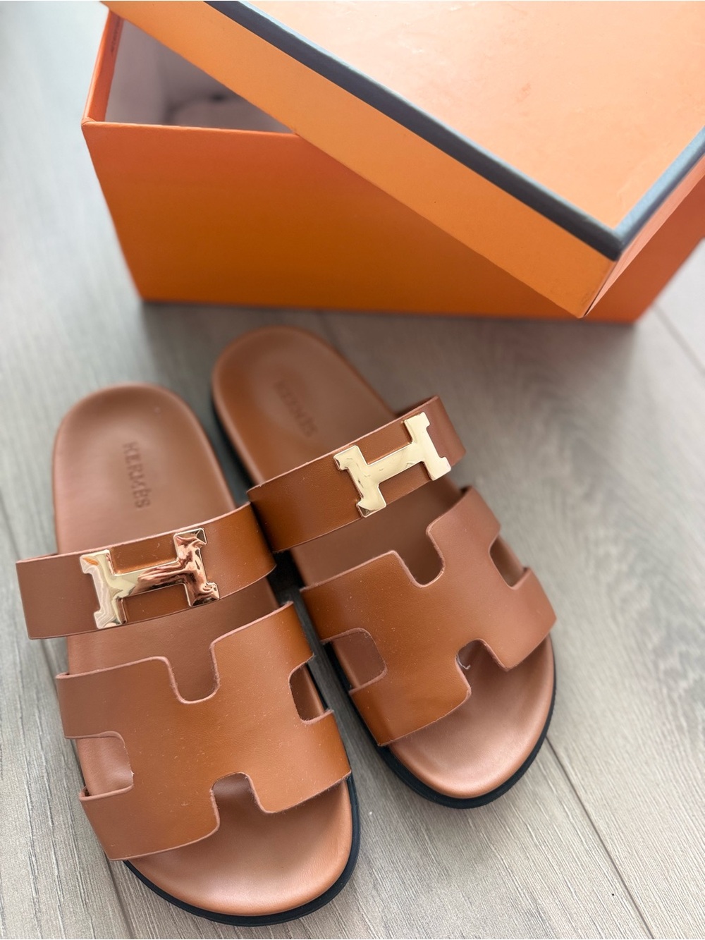 DISCOUNTED ❗️Brown Oran Slide Sandals with Gold 'H' Hardware